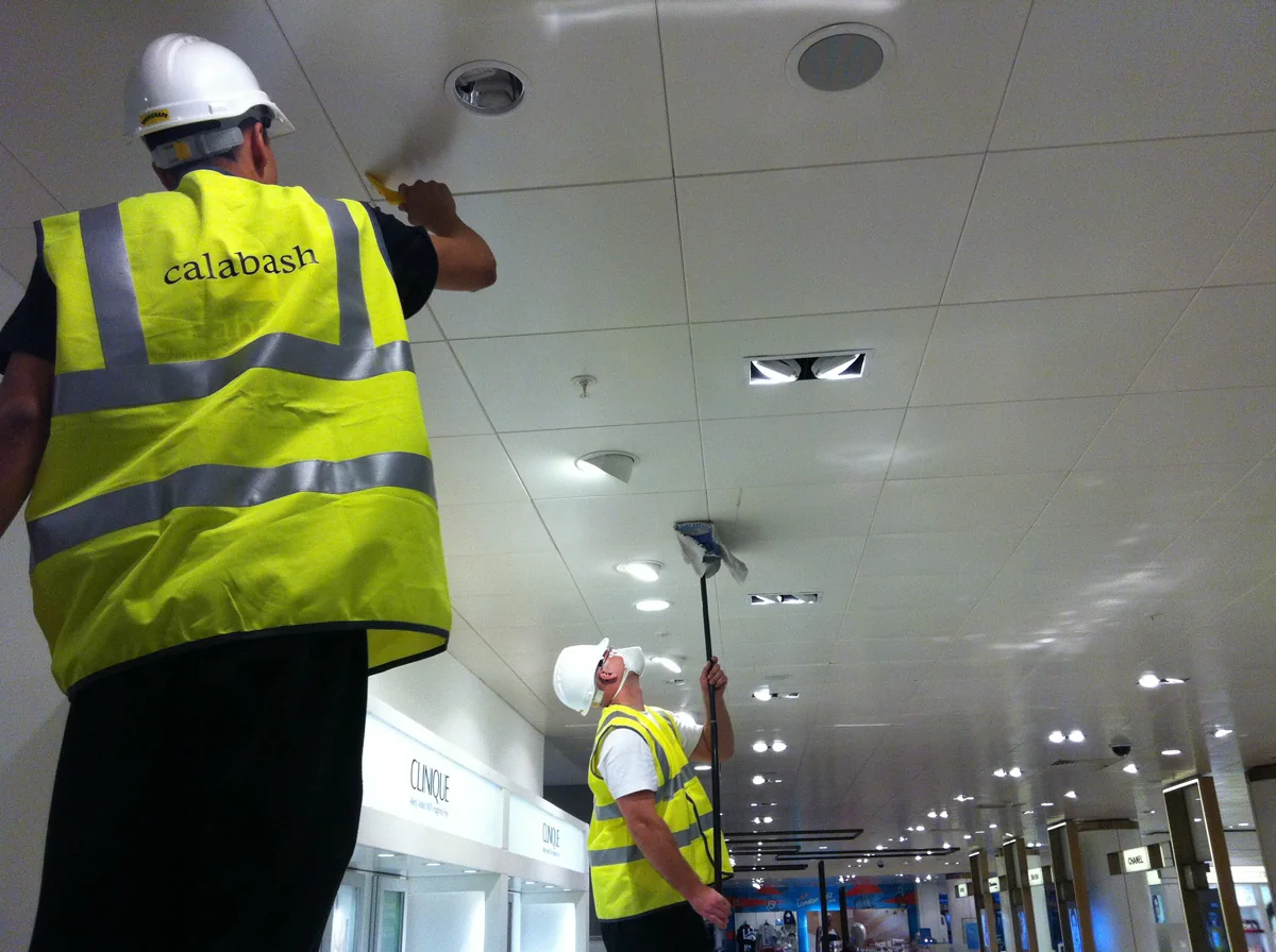 Ceiling and light fitting cleaning